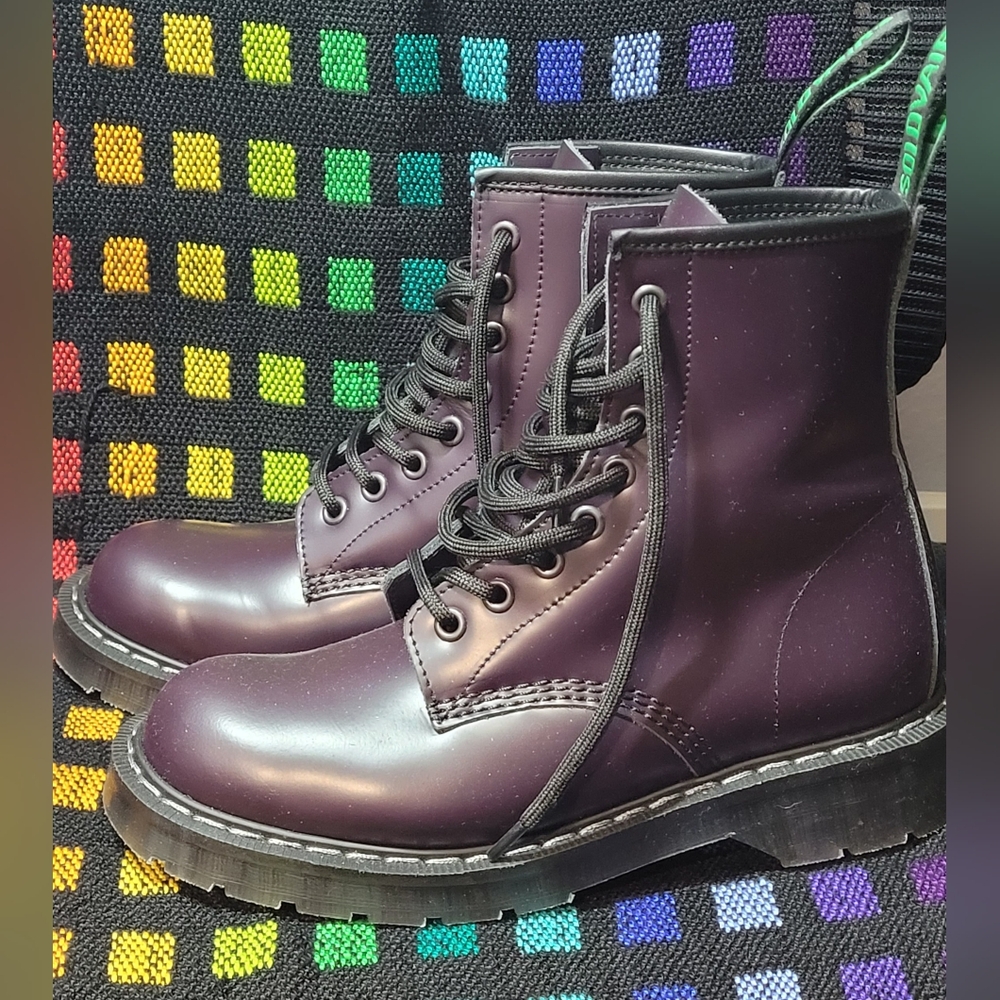 Solovair Purple Hi-Shine 8 Eye Derby Boot - 5 Mens / 6 Womens